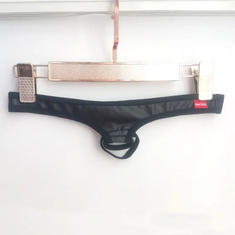 Zdjęcie produktu z kategorii odzieży erotycznej dla mężczyzn - Sexy Men Thongs Enlargement Ring