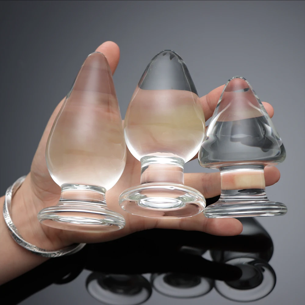 Zdjęcie produktu z kategorii korków analnych - 5cm Big Glass Butt Plug