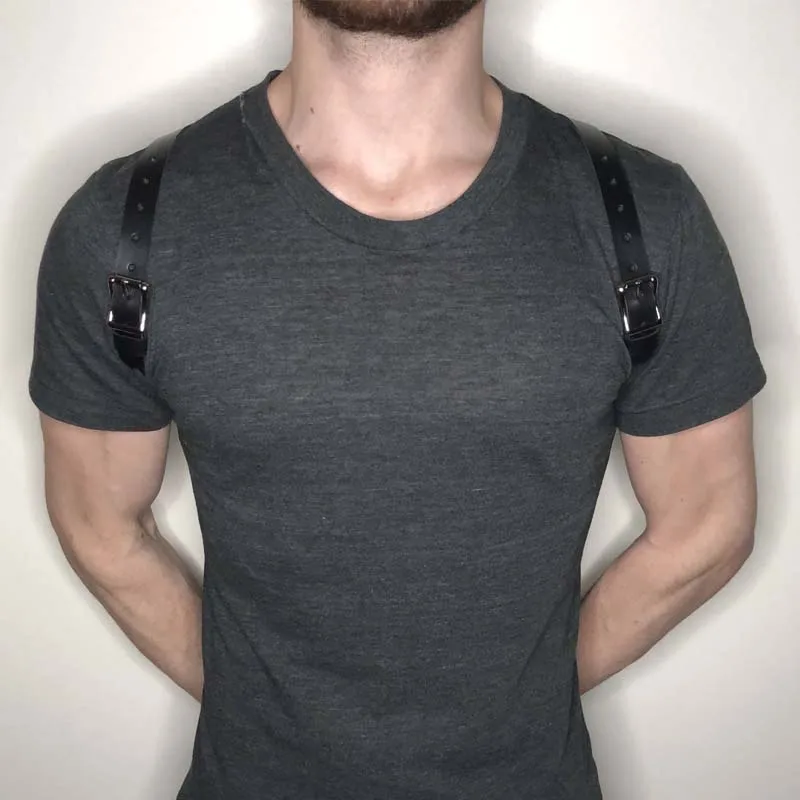 Zdjęcie produktu z kategorii odzieży erotycznej dla mężczyzn - The Shoulder Belt Men Leather
