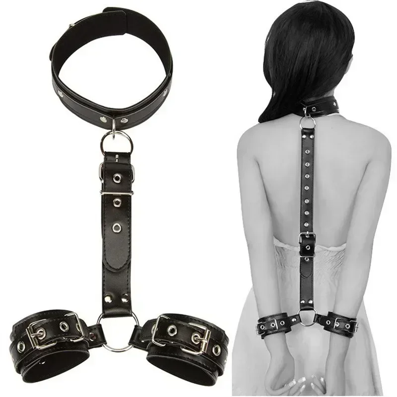 Zdjęcie produktu z kategorii gadżetów BDSM - Sexy Handcuffs Collar Adult Games