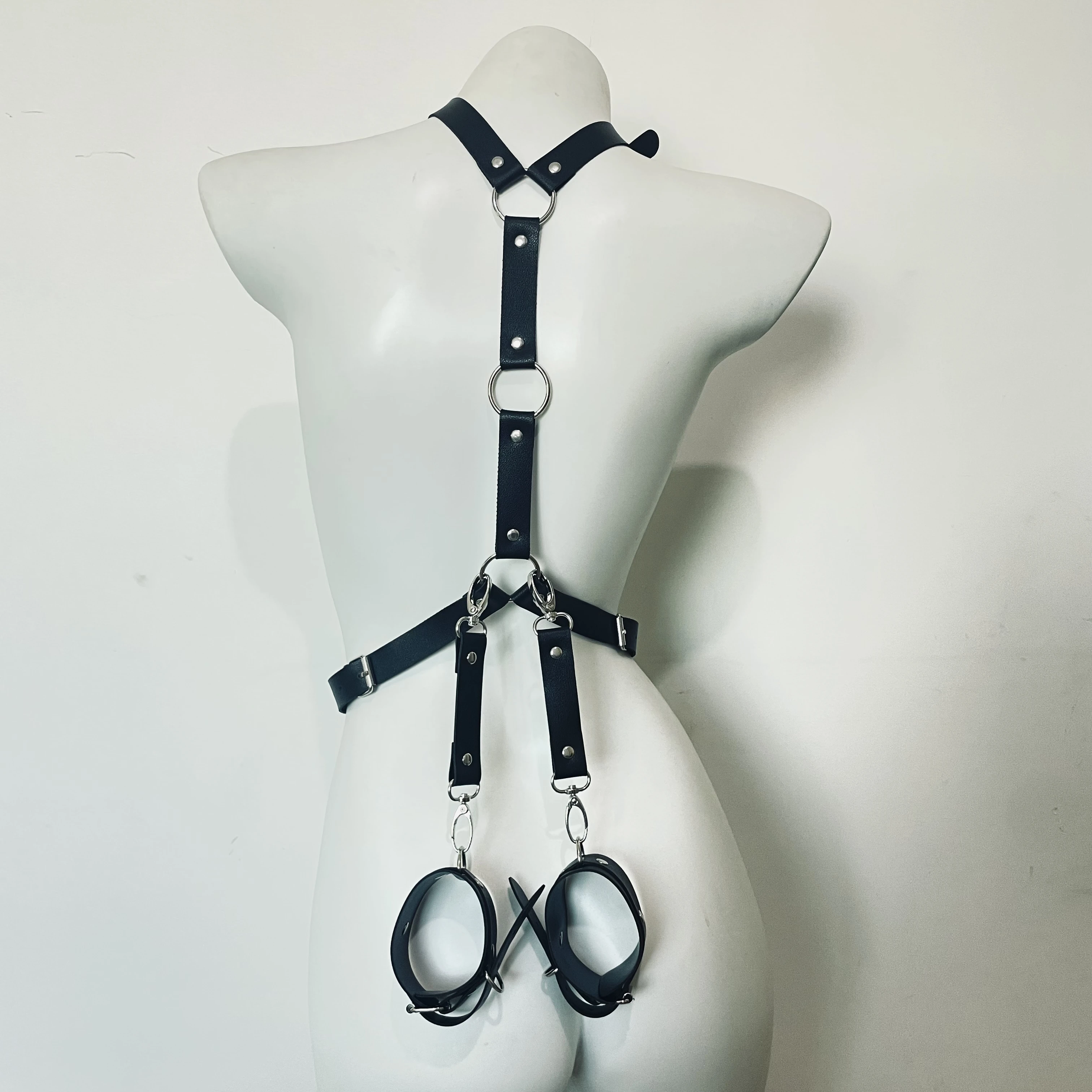 Zdjęcie produktu z kategorii bielizna erotyczna - Sexy Women PU Leater Harness